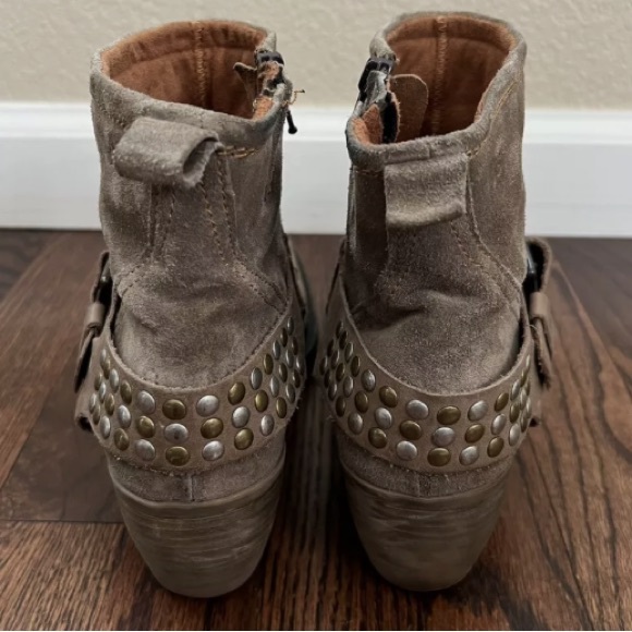 Josef Seibel Toni Studded Harness Suede Booties EU 40/10 - Picture 11 of 13